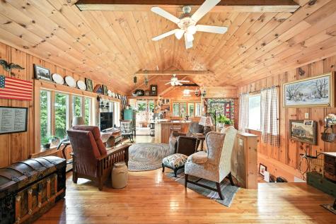 16 Brackett Road Dresden ME 04342