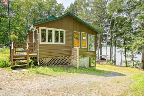 16 Brackett Road Dresden ME 04342