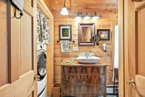 16 Brackett Road Dresden ME 04342