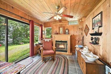 16 Brackett Road Dresden ME 04342