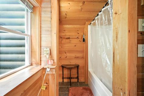 16 Brackett Road Dresden ME 04342