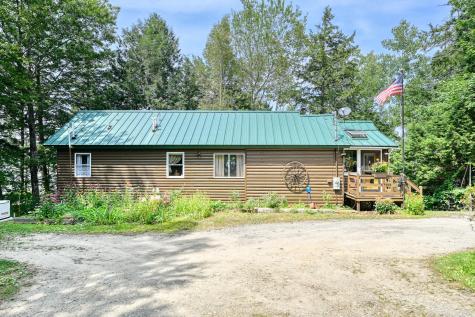 16 Brackett Road Dresden ME 04342