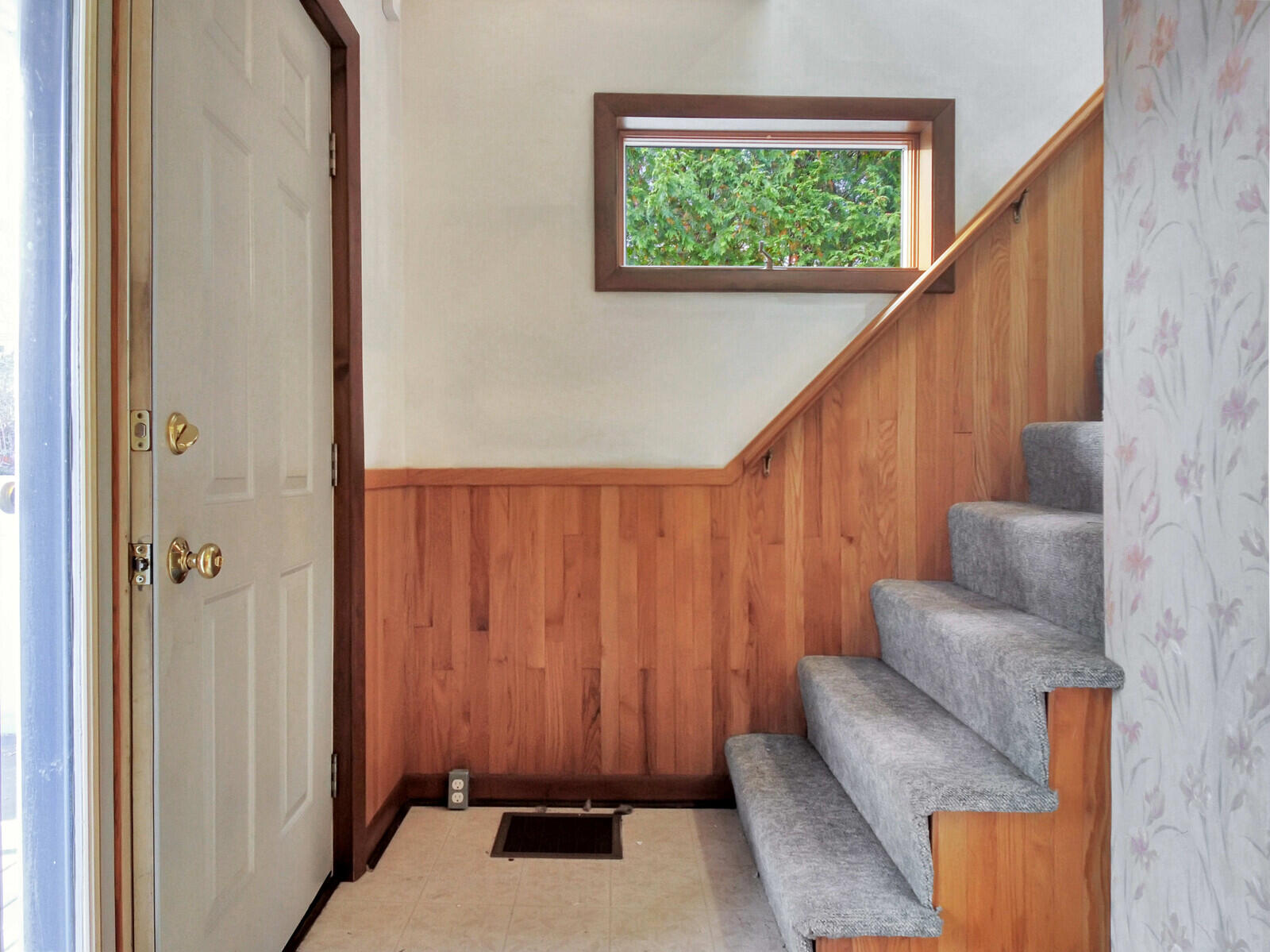 21 Page Street Hallowell ME 04347