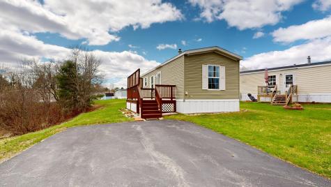 5 Parkview Lane Lewiston ME 04240
