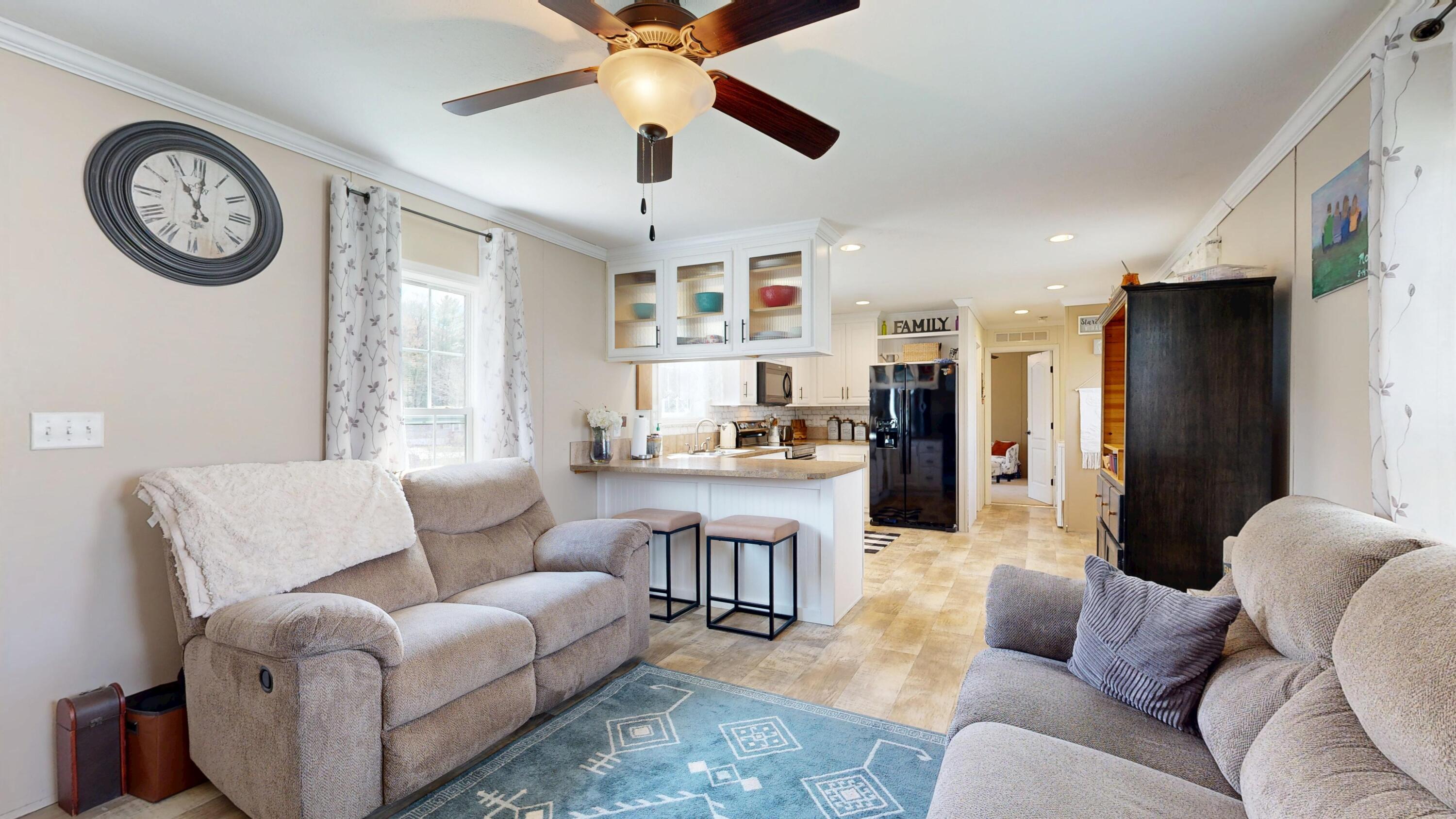 5 Parkview Lane Lewiston ME 04240