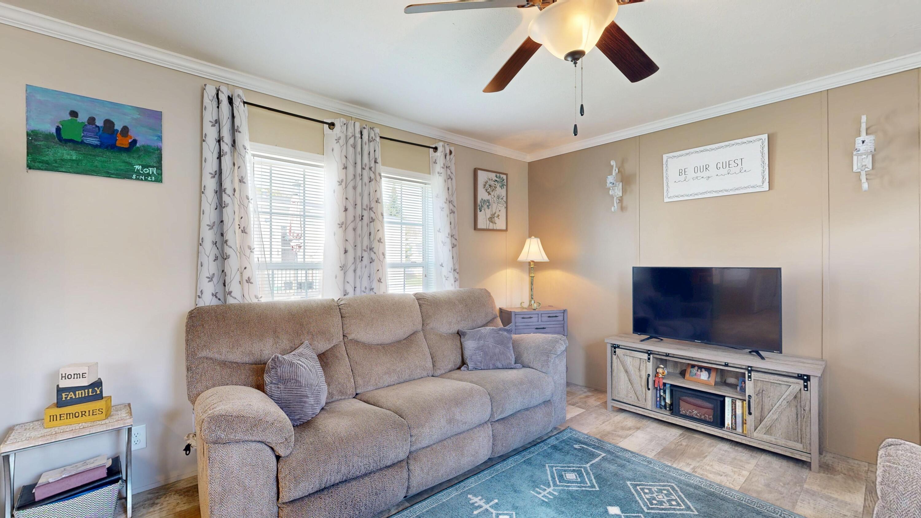 5 Parkview Lane Lewiston ME 04240
