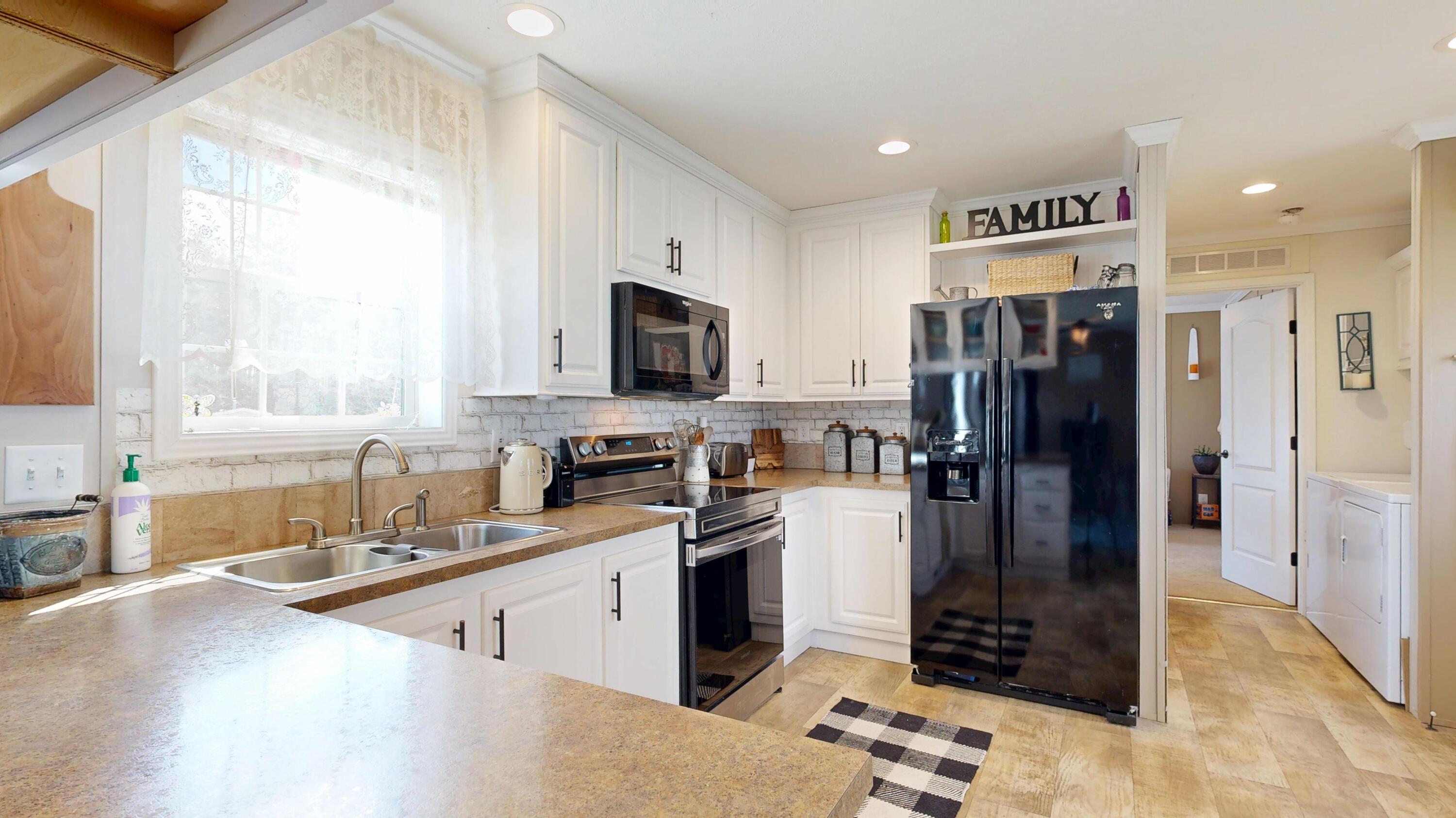 5 Parkview Lane Lewiston ME 04240