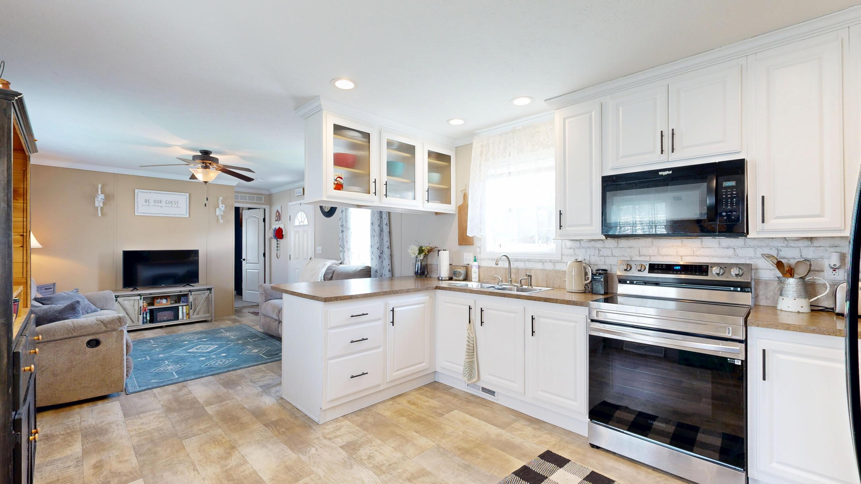 5 Parkview Lane Lewiston ME 04240