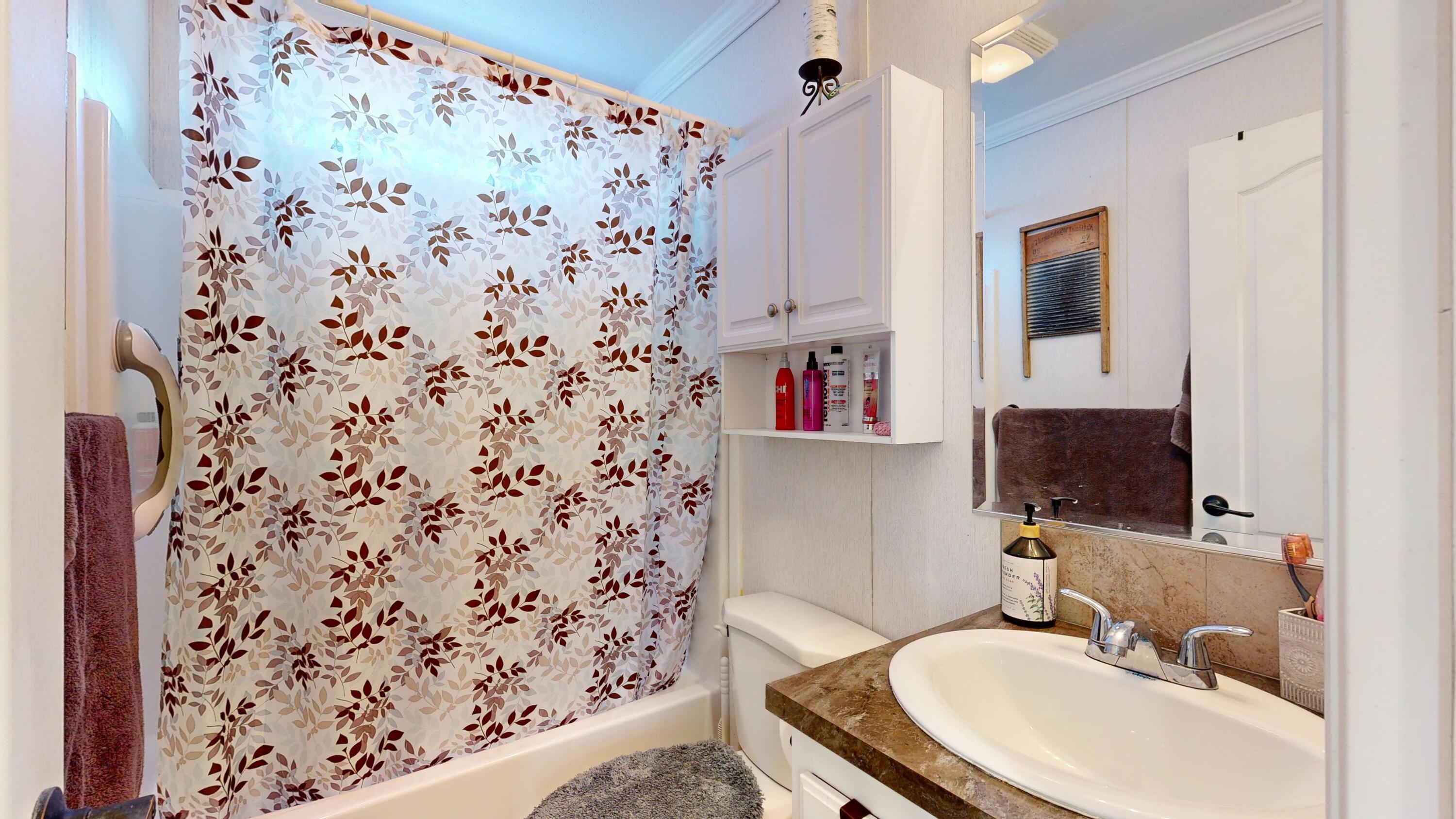 5 Parkview Lane Lewiston ME 04240