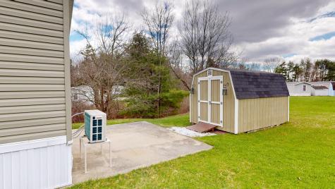 5 Parkview Lane Lewiston ME 04240