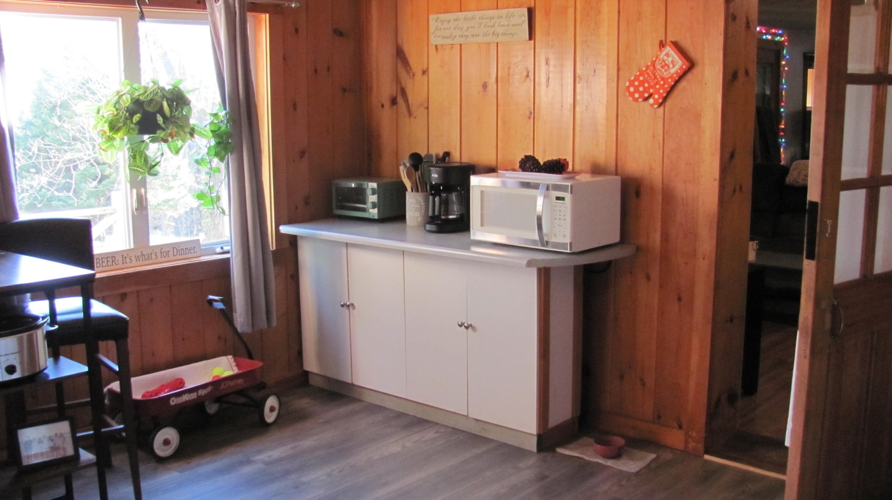 23 Mefford Lane Paris ME 04281