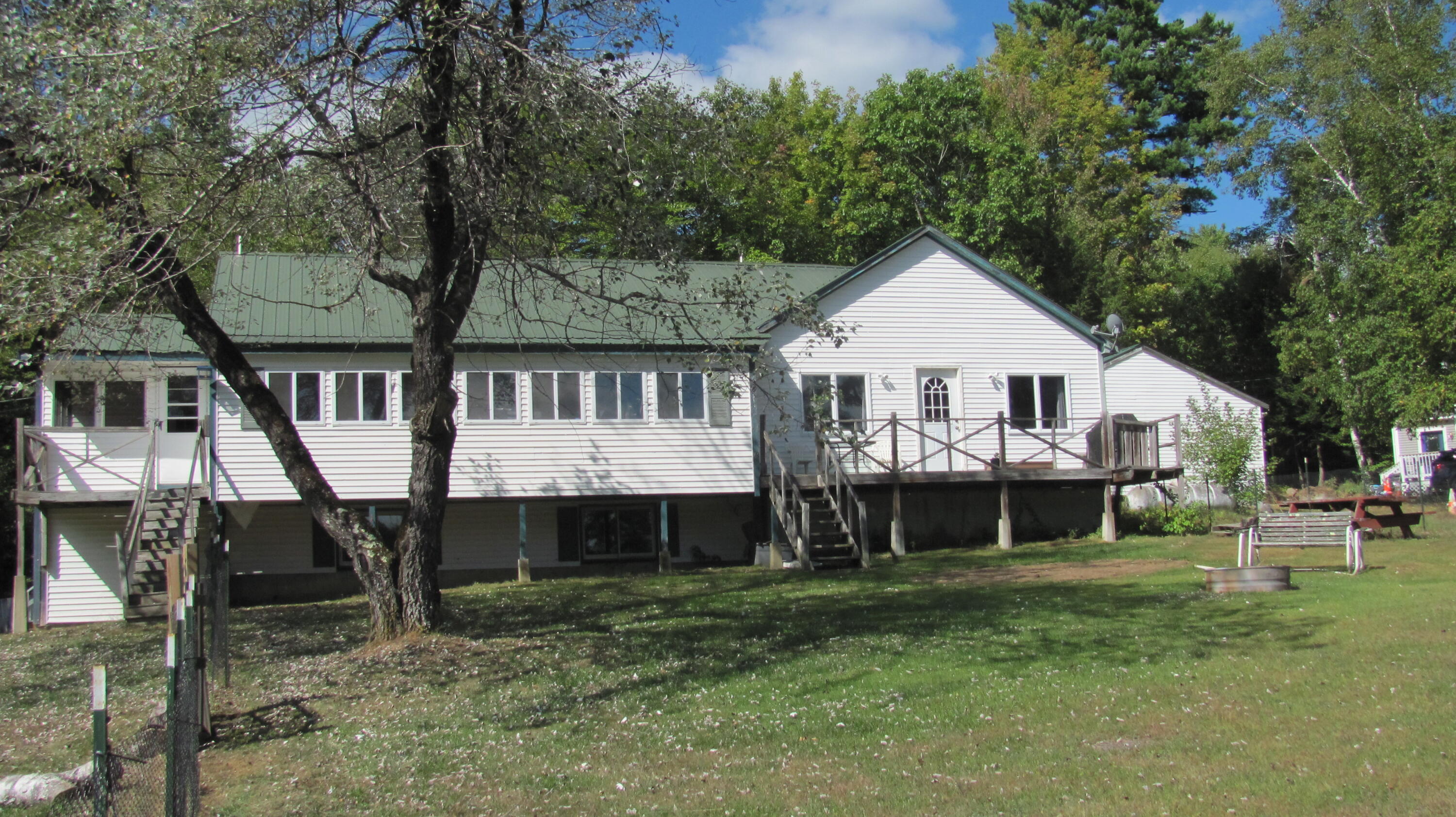 23 Mefford Lane Paris ME 04281