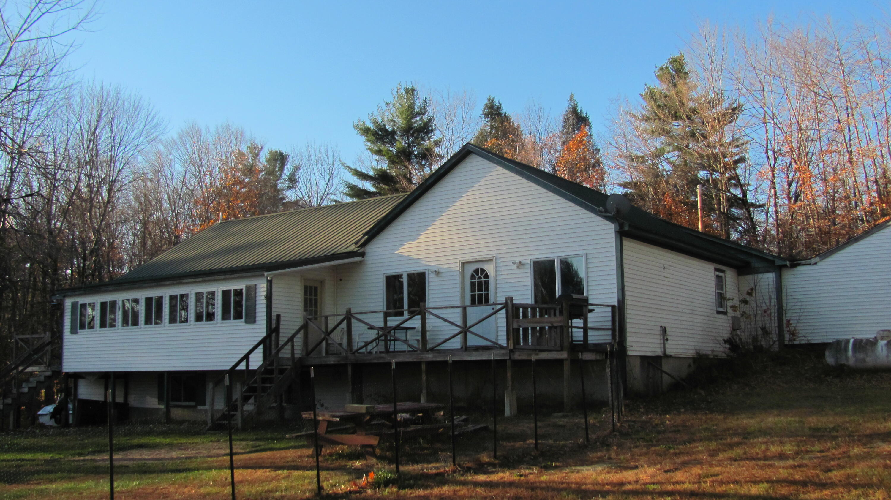 23 Mefford Lane Paris ME 04281