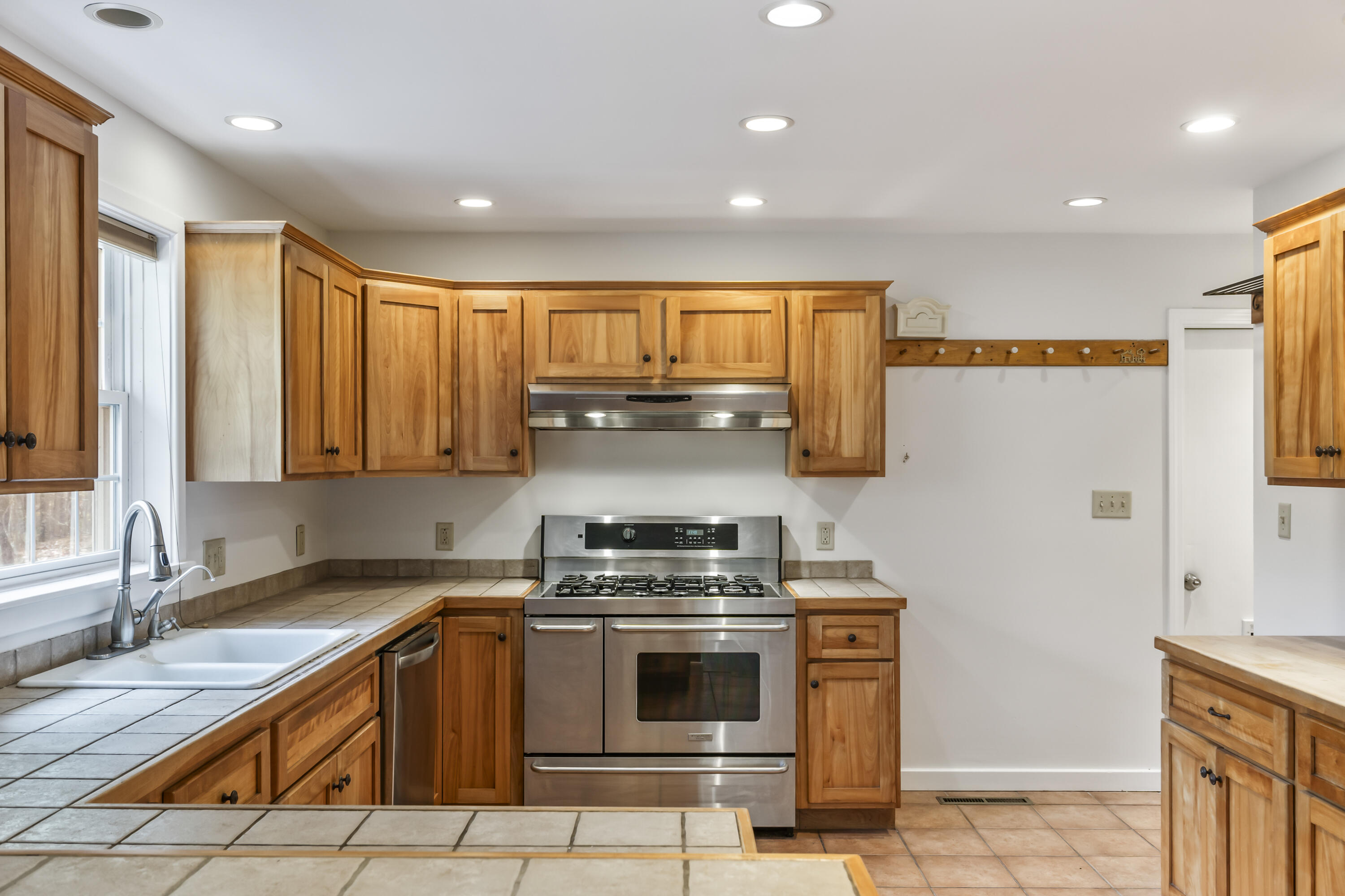 174 River Road Richmond ME 04357