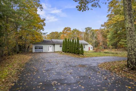 174 River Road Richmond ME 04357