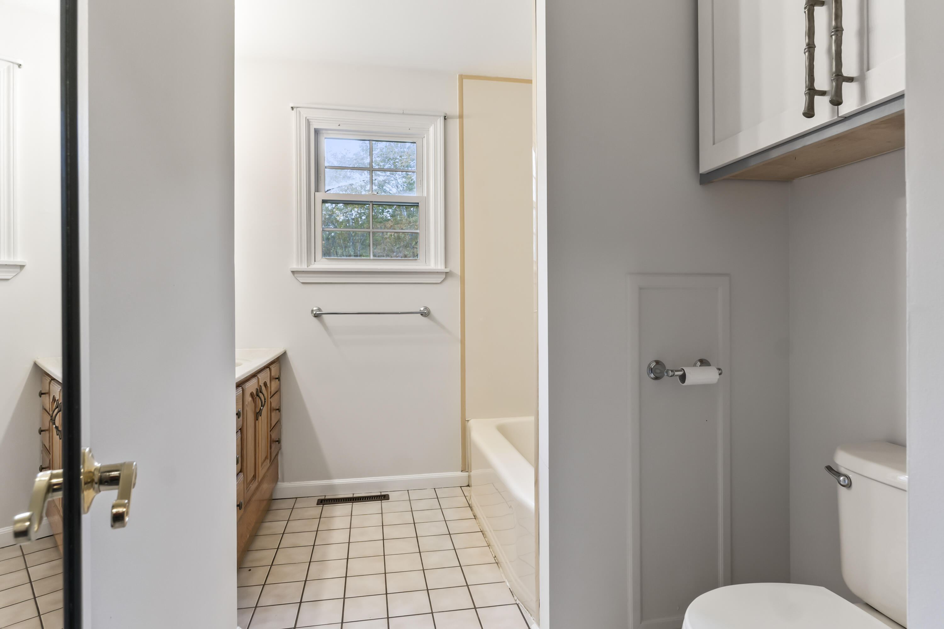 174 River Road Richmond ME 04357