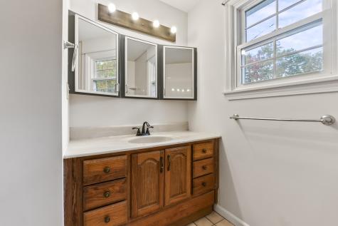 174 River Road Richmond ME 04357