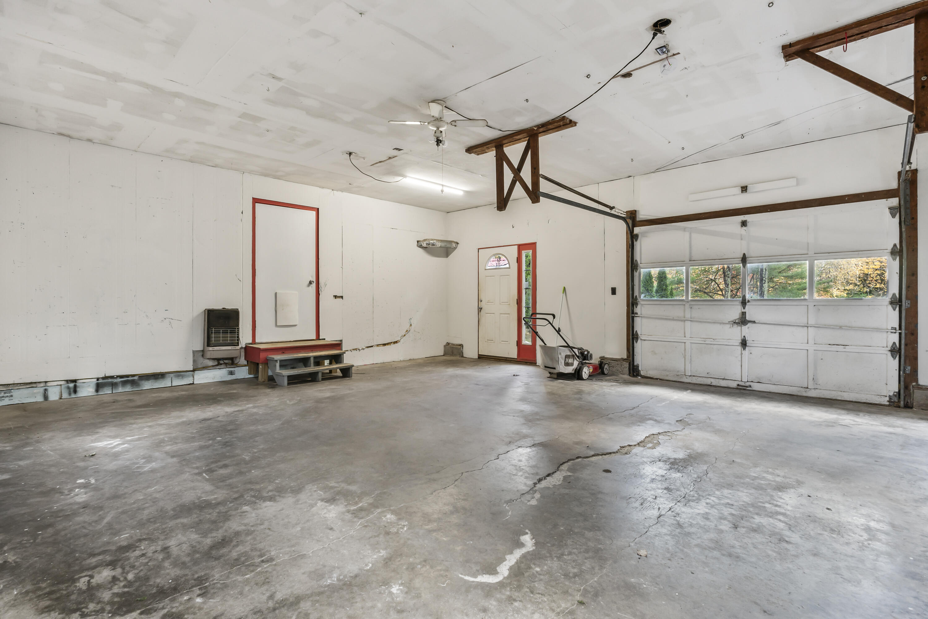 174 River Road Richmond ME 04357