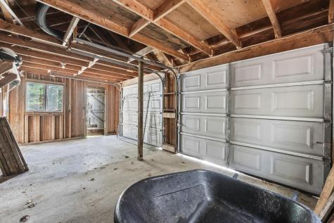 174 River Road Richmond ME 04357