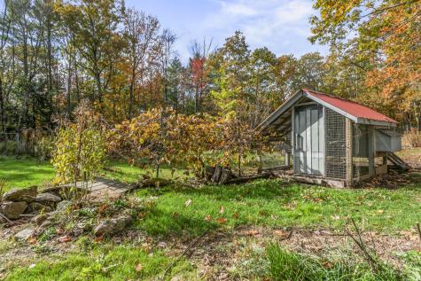 174 River Road Richmond ME 04357