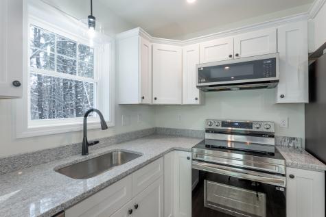 55 Sportsmans Way Limerick ME 04048