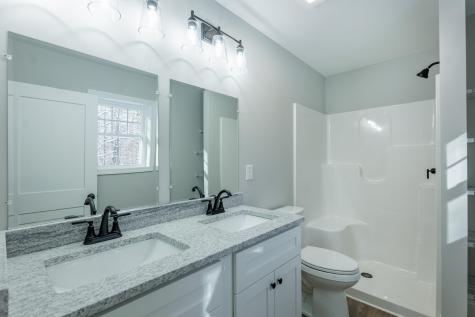 55 Sportsmans Way Limerick ME 04048