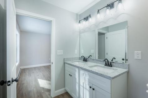 55 Sportsmans Way Limerick ME 04048