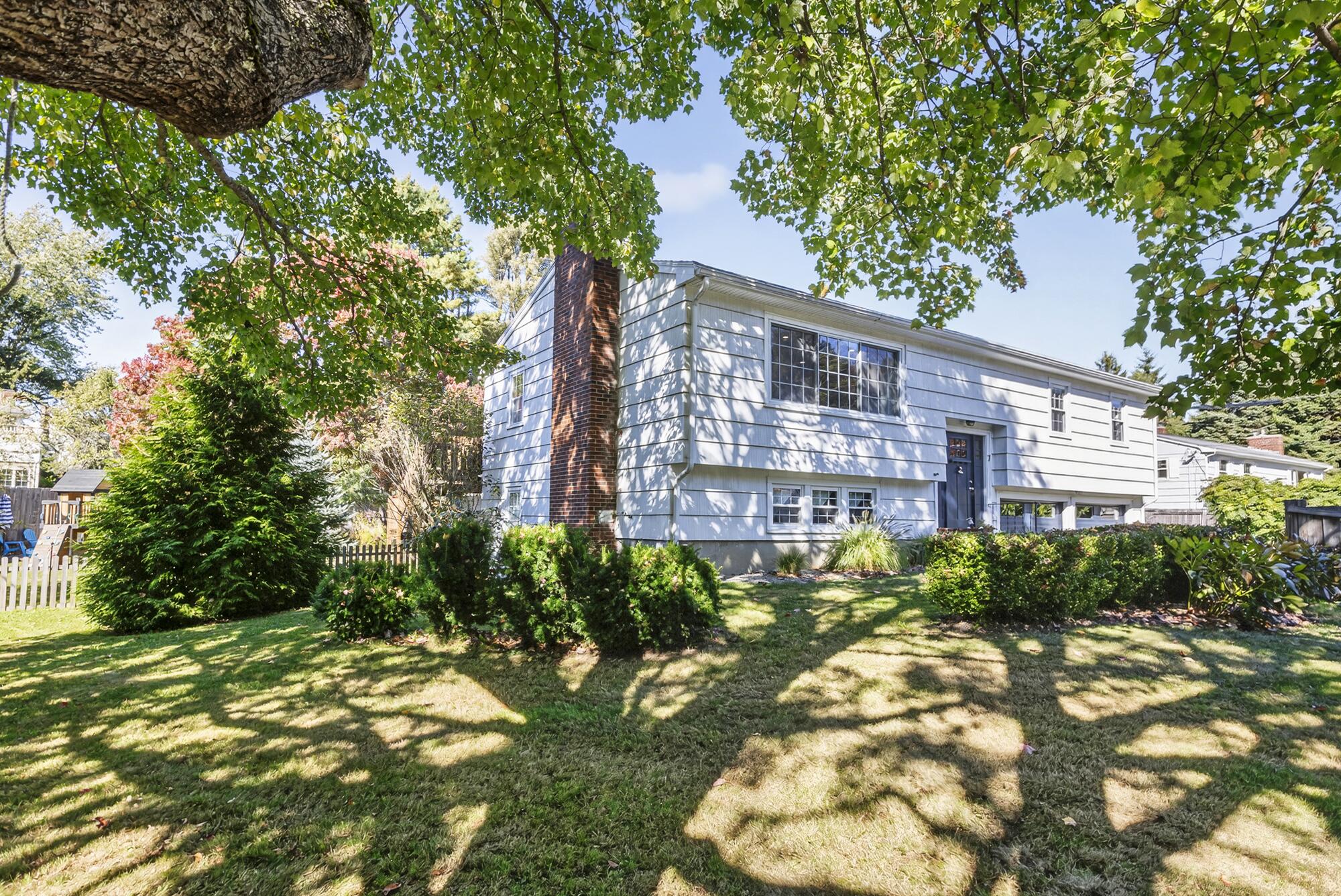 7 Eastfield Road Cape Elizabeth ME 04107