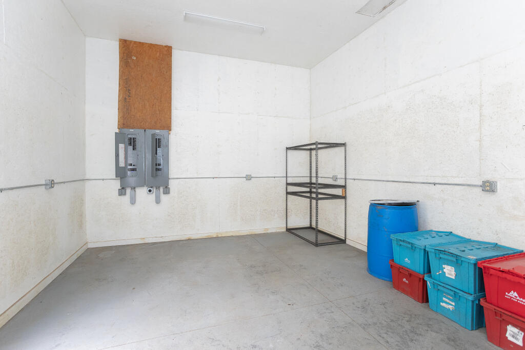 7 Chick Road Industry ME 04938