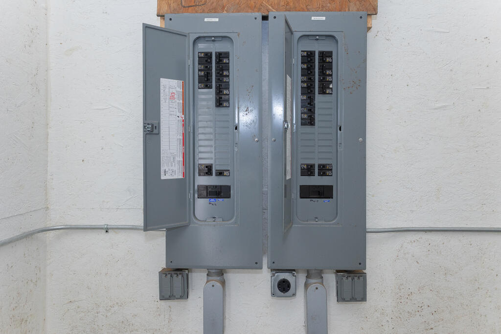 7 Chick Road Industry ME 04938