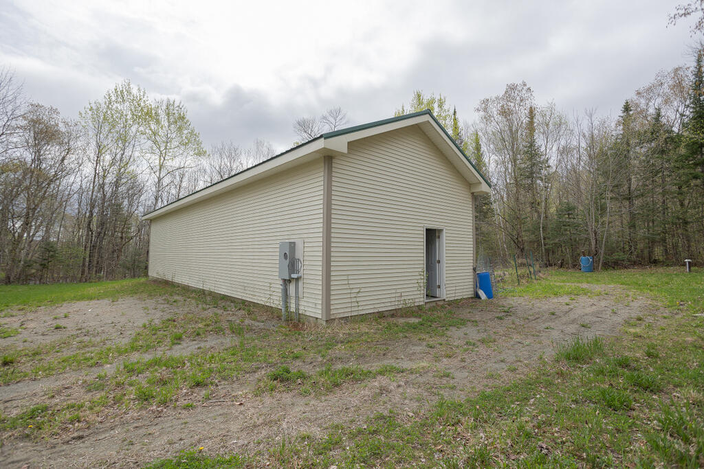 7 Chick Road Industry ME 04938