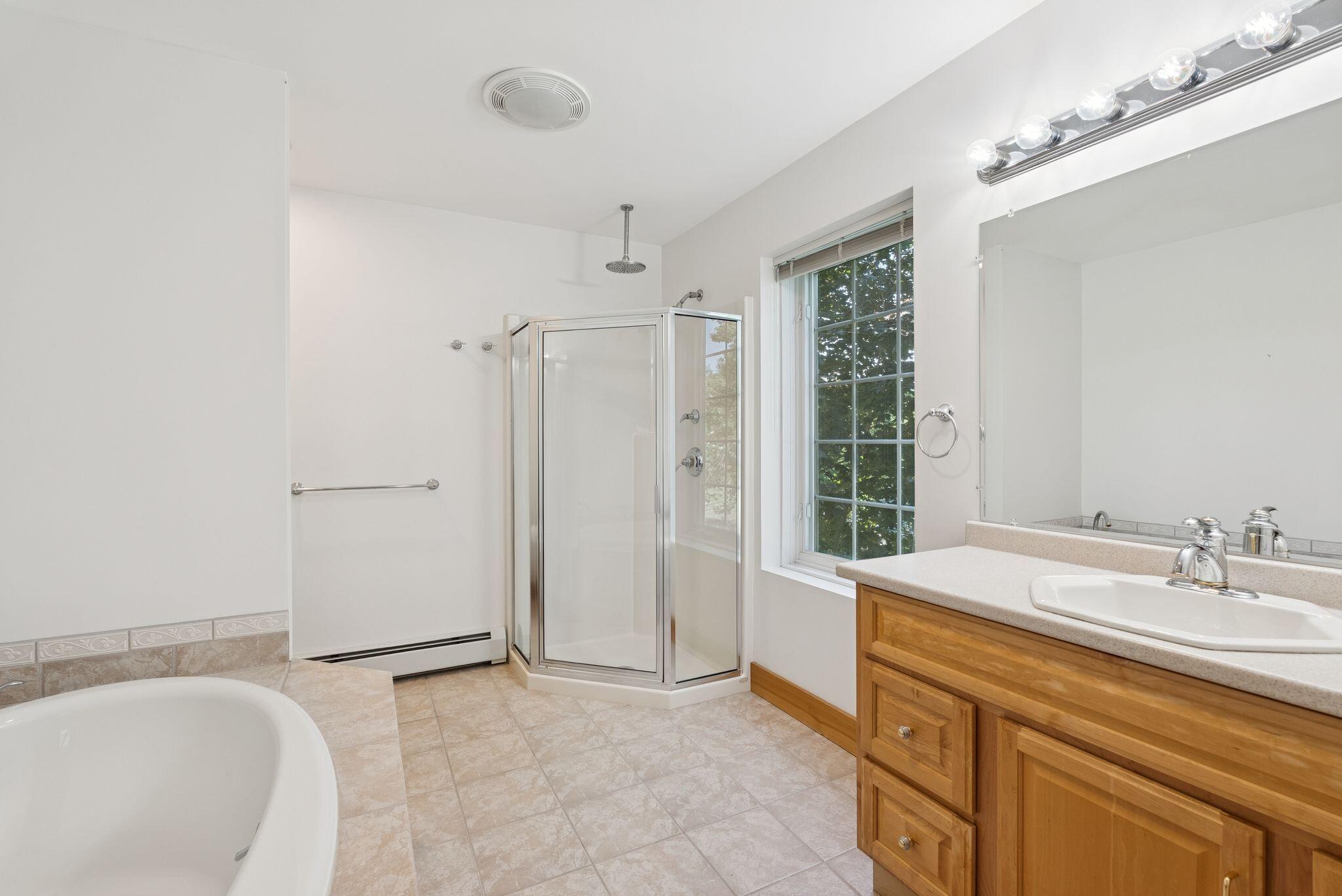 3 Par Four Drive Auburn ME 04210