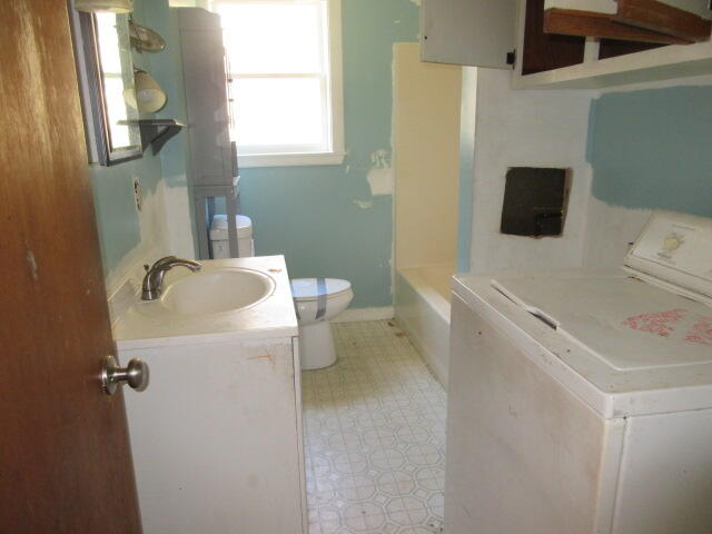 10 Perry Lane Amherst ME 04605