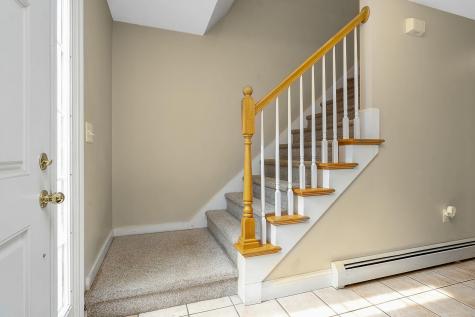81 Fern Street Auburn ME 04210