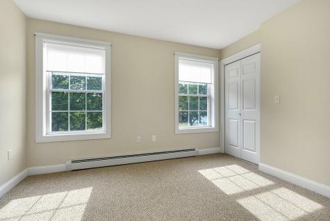 81 Fern Street Auburn ME 04210