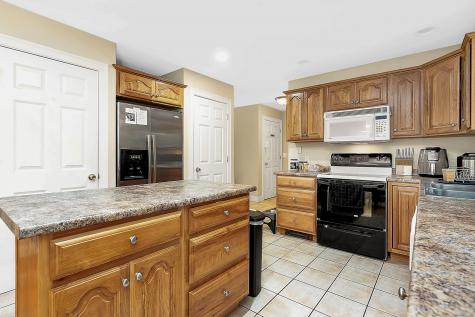 81 Fern Street Auburn ME 04210