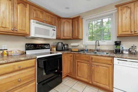 81 Fern Street Auburn ME 04210