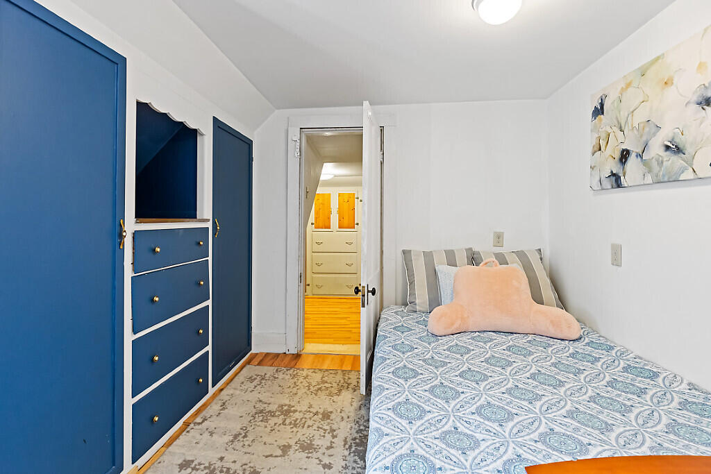 60 Heath Street Oakland ME 04963
