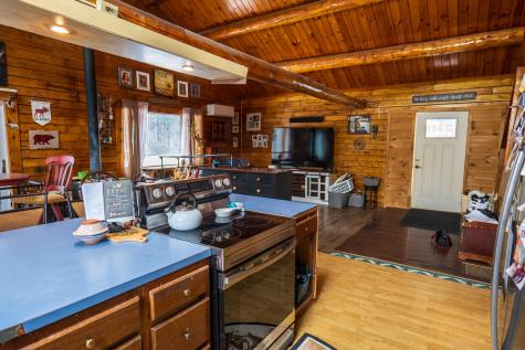 1337 E Plantation Road E E Twp ME 04758