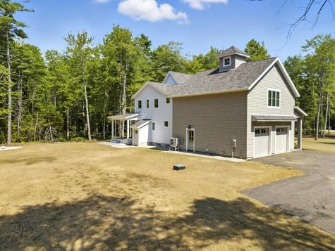 8 Harper's Trail Freeport ME 04032