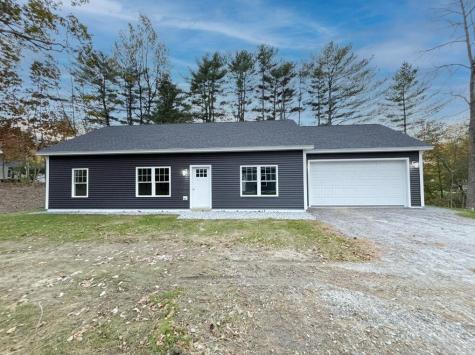 5 Car-ty Court Lewiston ME 04240