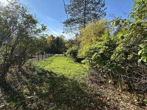 140 Prescott Street Farmington ME 04938