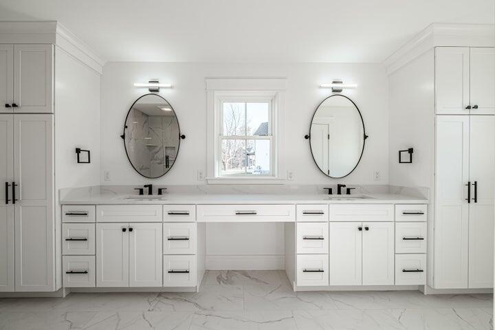 19 Elmwood Avenue Scarborough ME 04074