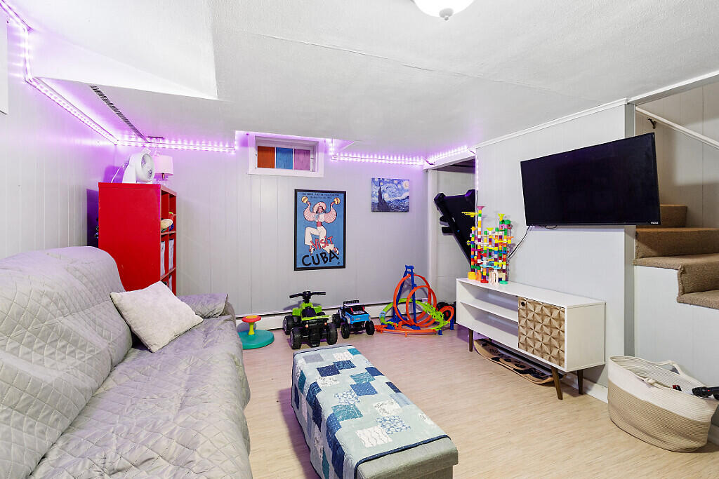 110 Summit Avenue Farmington ME 04938