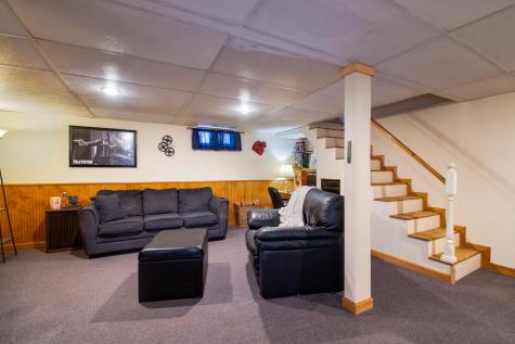 21 Barrows Drive Topsham ME 04086