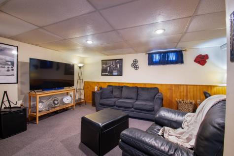 21 Barrows Drive Topsham ME 04086