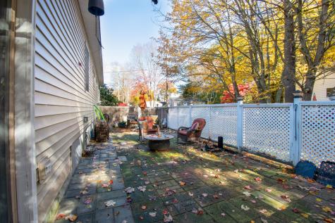 21 Barrows Drive Topsham ME 04086