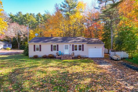 21 Barrows Drive Topsham ME 04086
