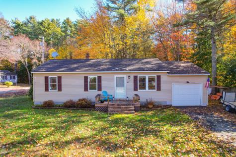 21 Barrows Drive Topsham ME 04086