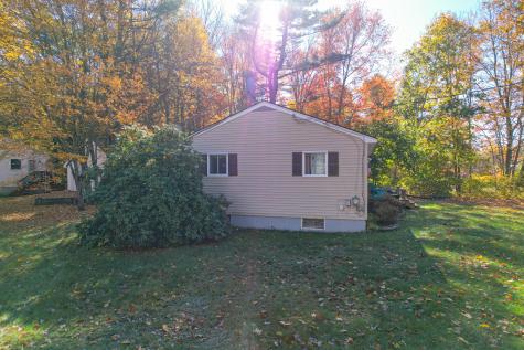 21 Barrows Drive Topsham ME 04086